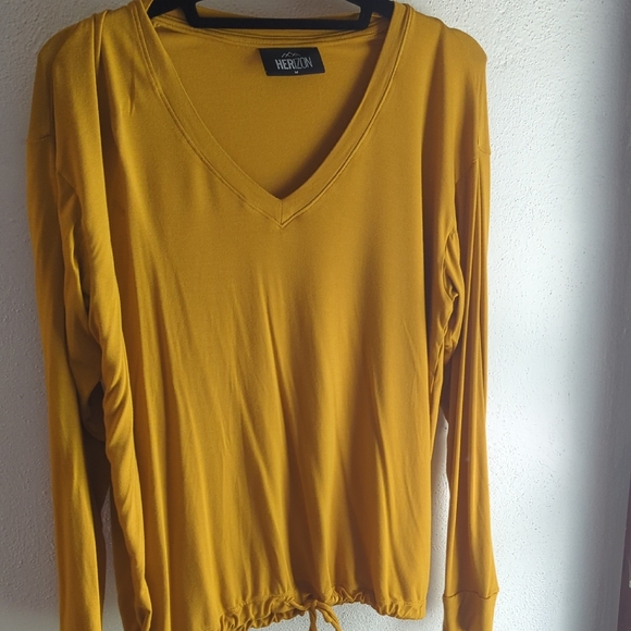 Mustard Yellow Women's Top - Picture 1 of 3